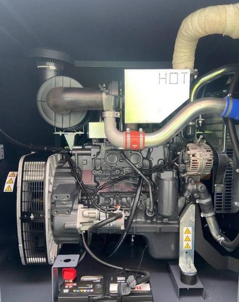 AKSA Iveco NEF 110 generator – close-up of control panel with controller